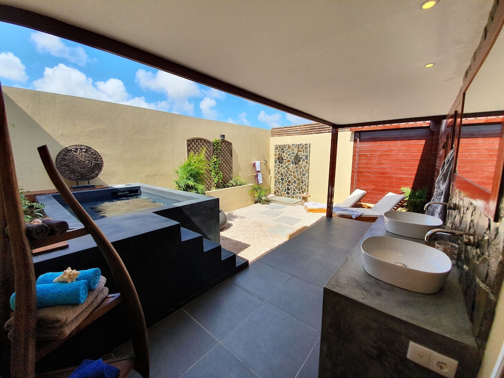 Bamboo Bonaire Boutique Resort 20/50