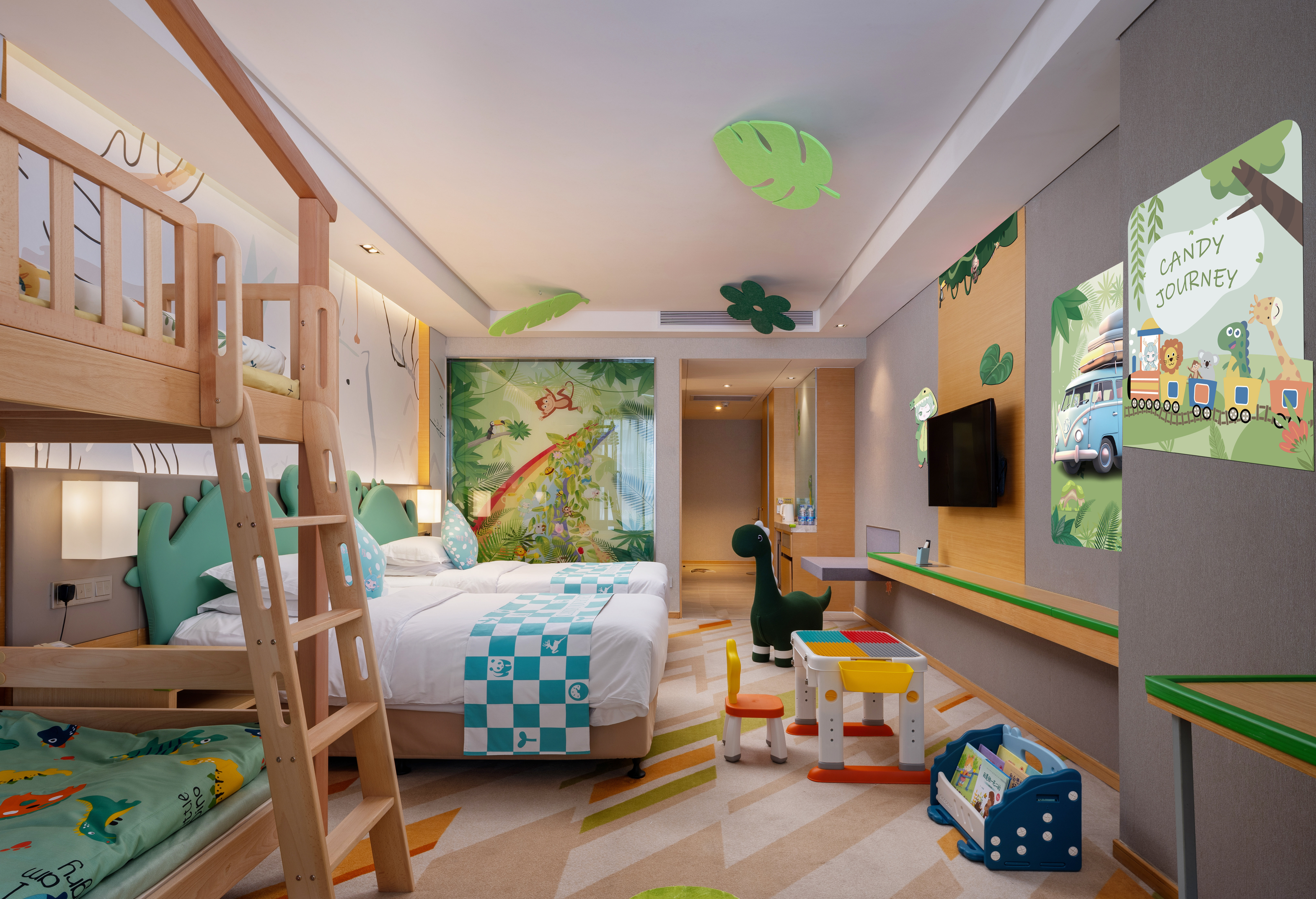 HOLIDAY INN WUXI TAIHU NEW CITY 64/69