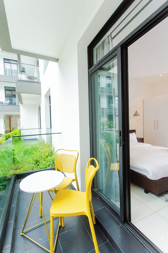 Accra Luxury Apartments at The Gardens 13/50