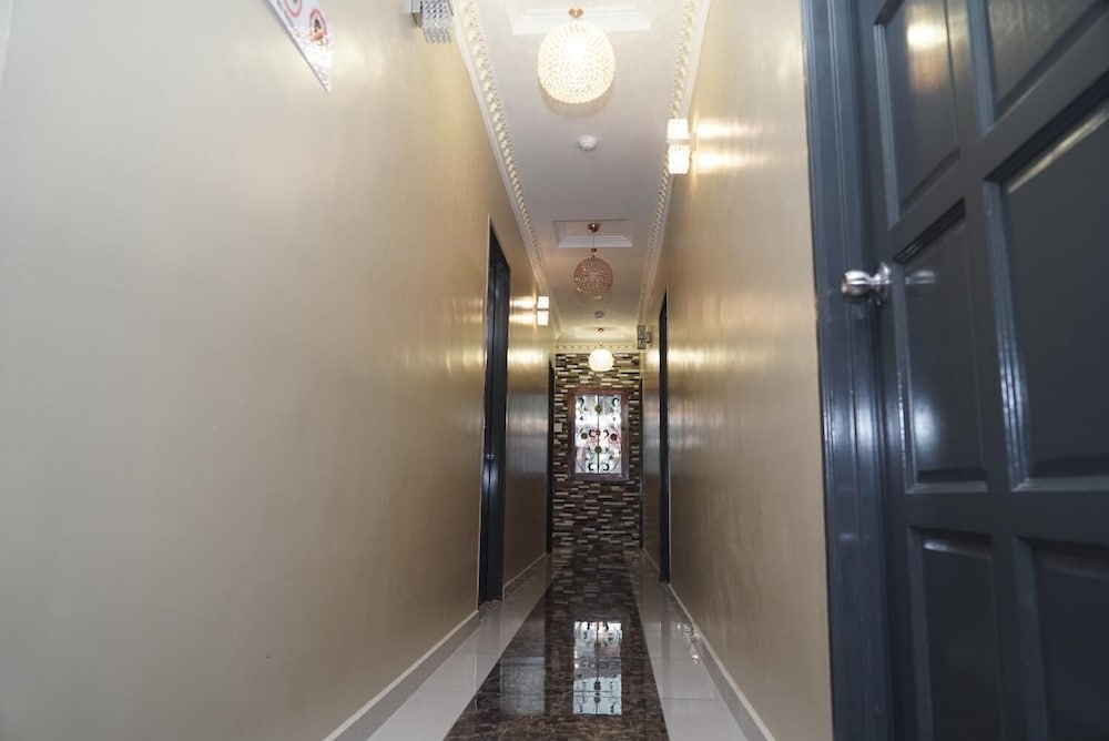 Ghazrin's Classic Hotel 35/53