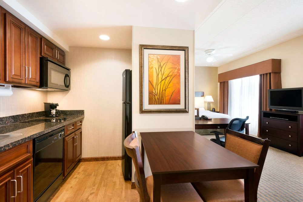 Homewood Suites By Hilton Minneapolis St Paul New Brighton 48/55