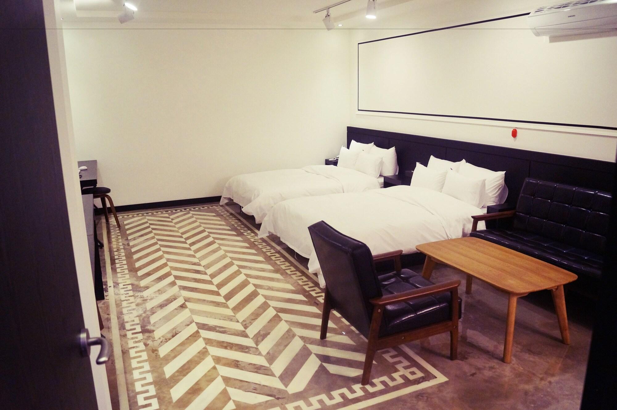 Design Hotel Xym 16/44