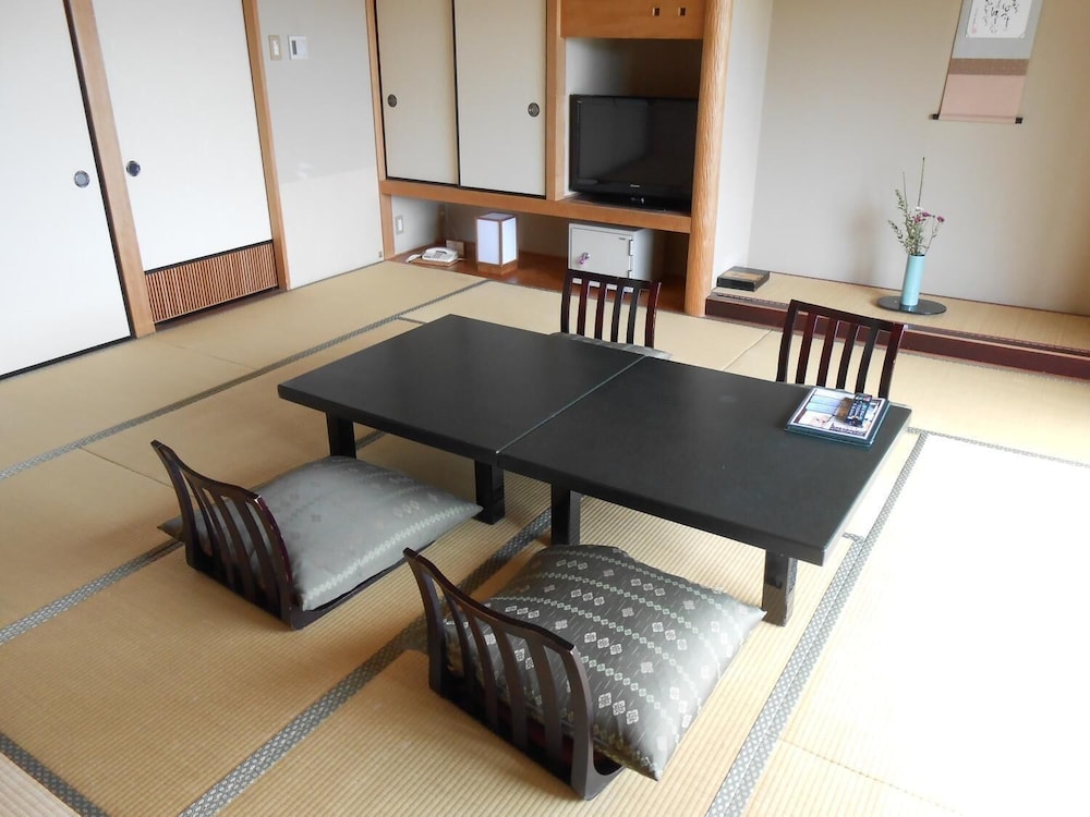 Hamanako Wanwan Paradise Hotel (Ex HAMANAKO GRAND HOTEL SAZANAMIKAN) 13/67