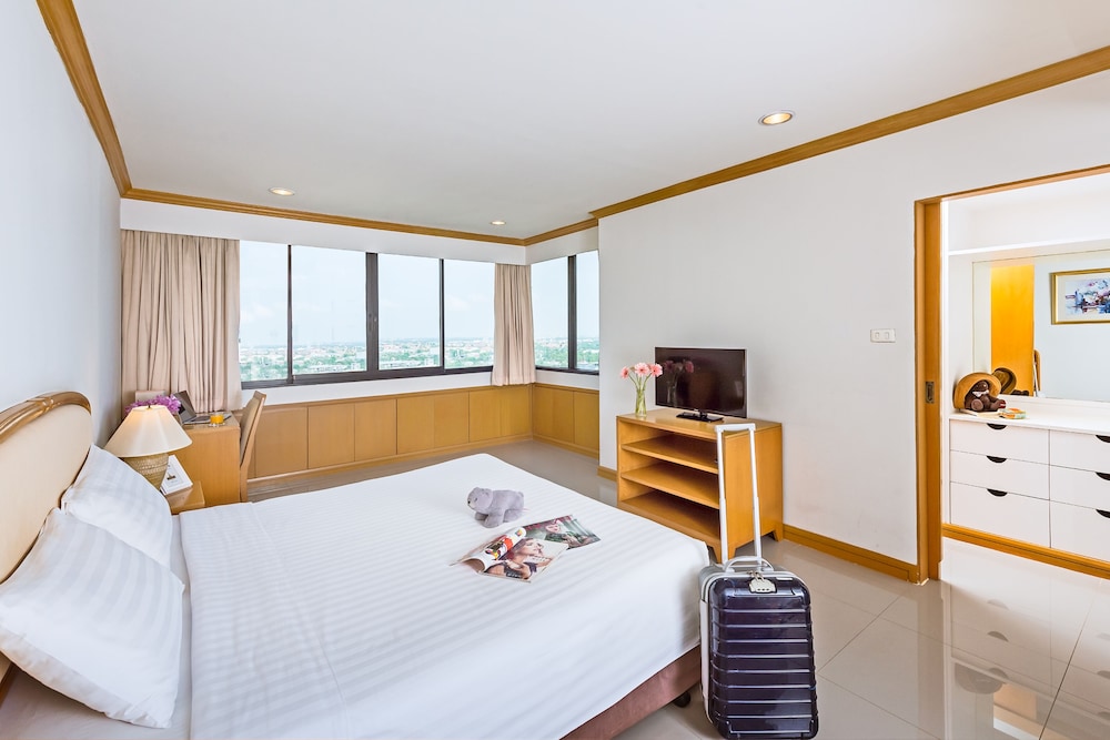 Riverine Place Hotel & Residence 21/72