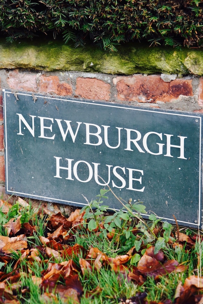 Newburgh House 1/50