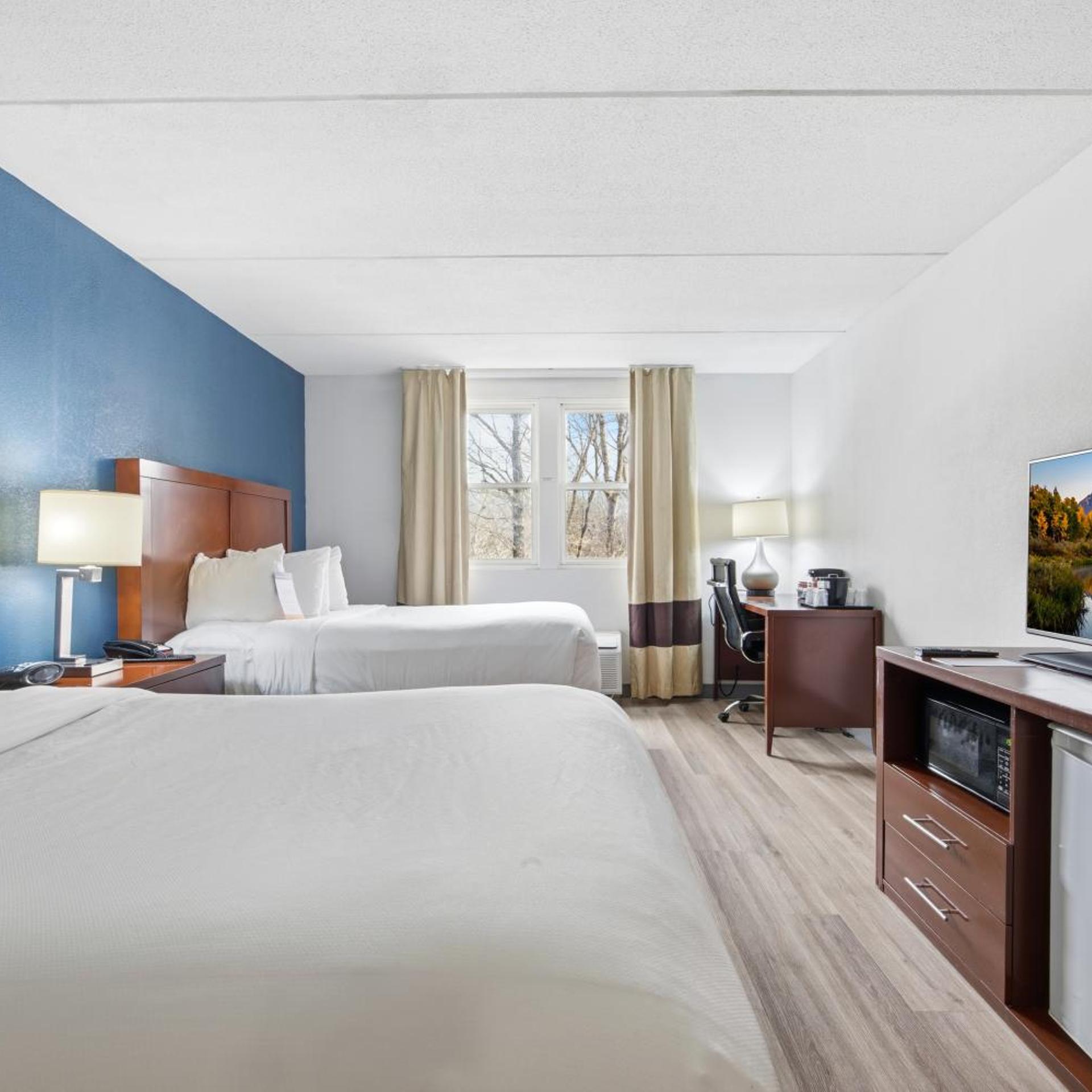 Suite, Double Bed, Accessible, Comfort Suites Near Casinos 2/8