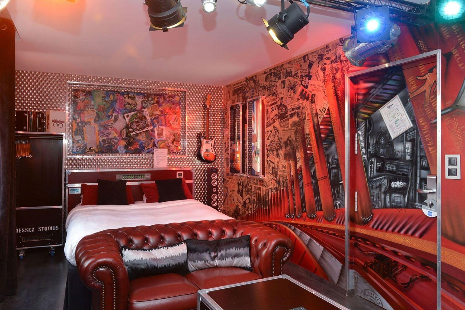 Backstage, Deluxe, Double Bed