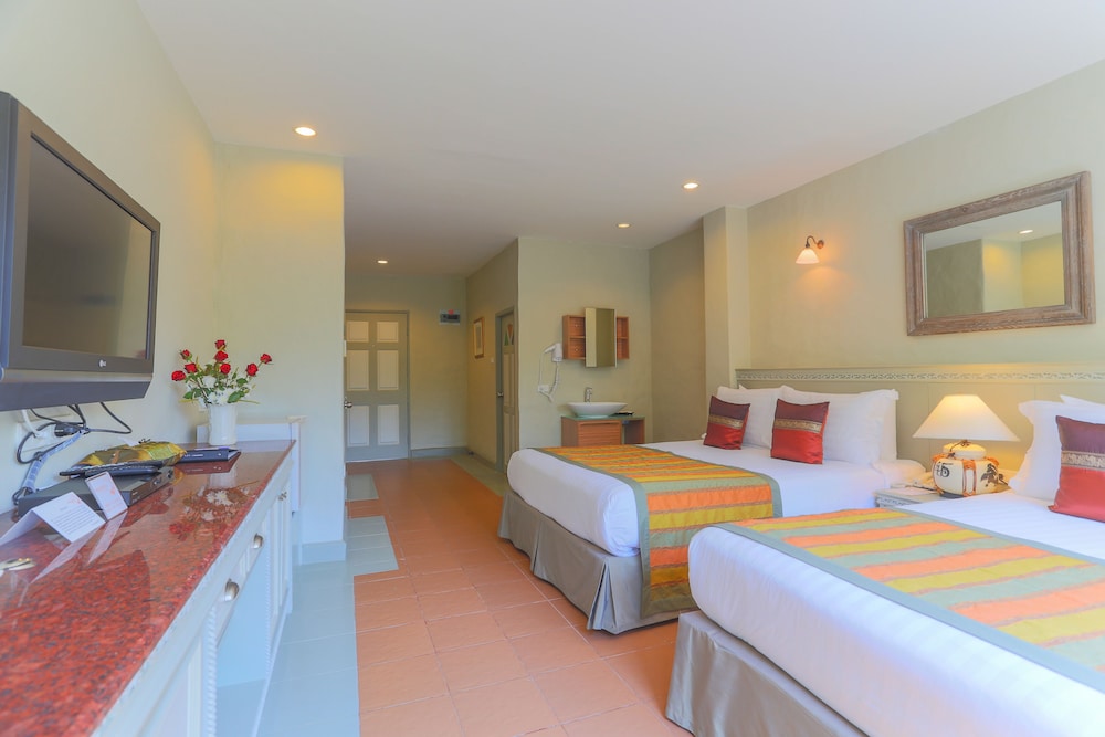 Anantasila Beach Resort Hua Hin 12/77