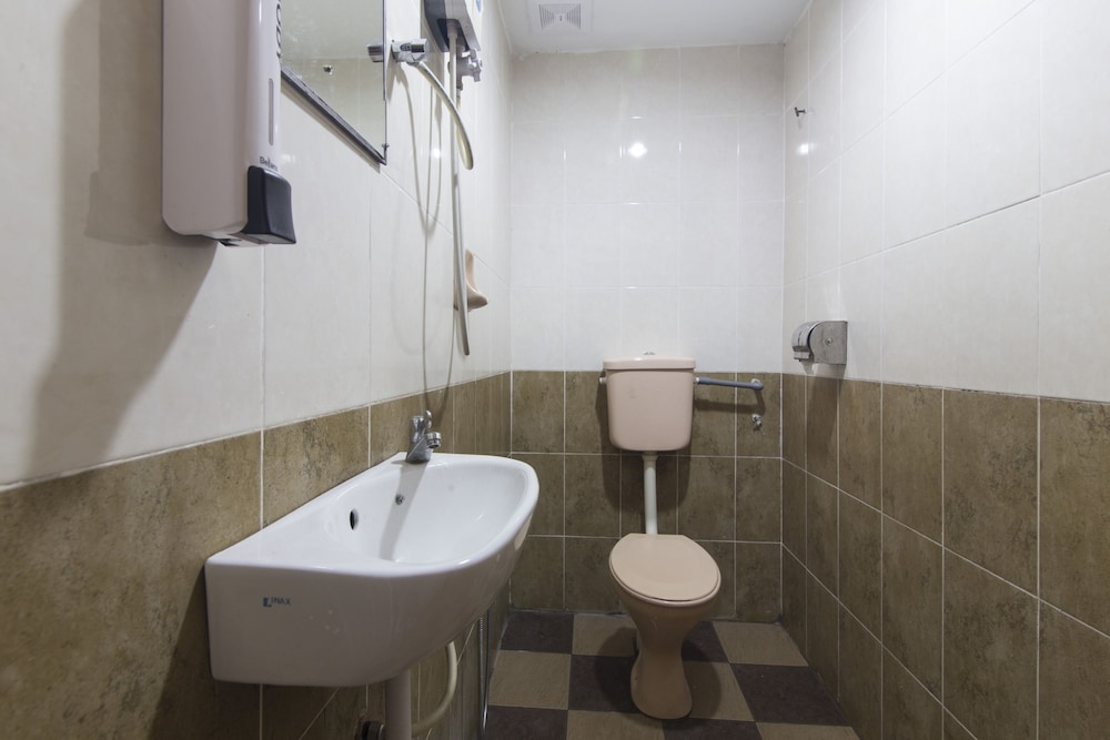 OYO 44100 Hotel Casavilla Petaling Jaya 28/28