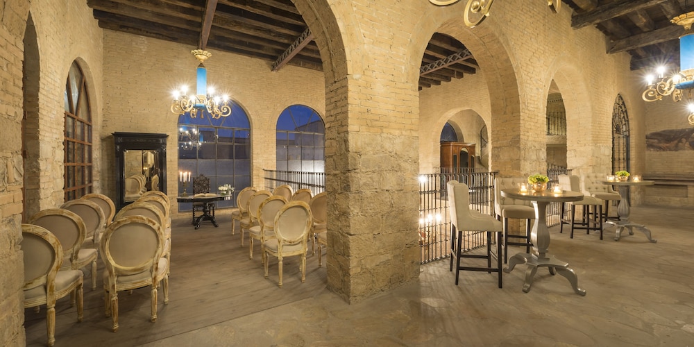 Museo Palacio de San Agustin 61/65