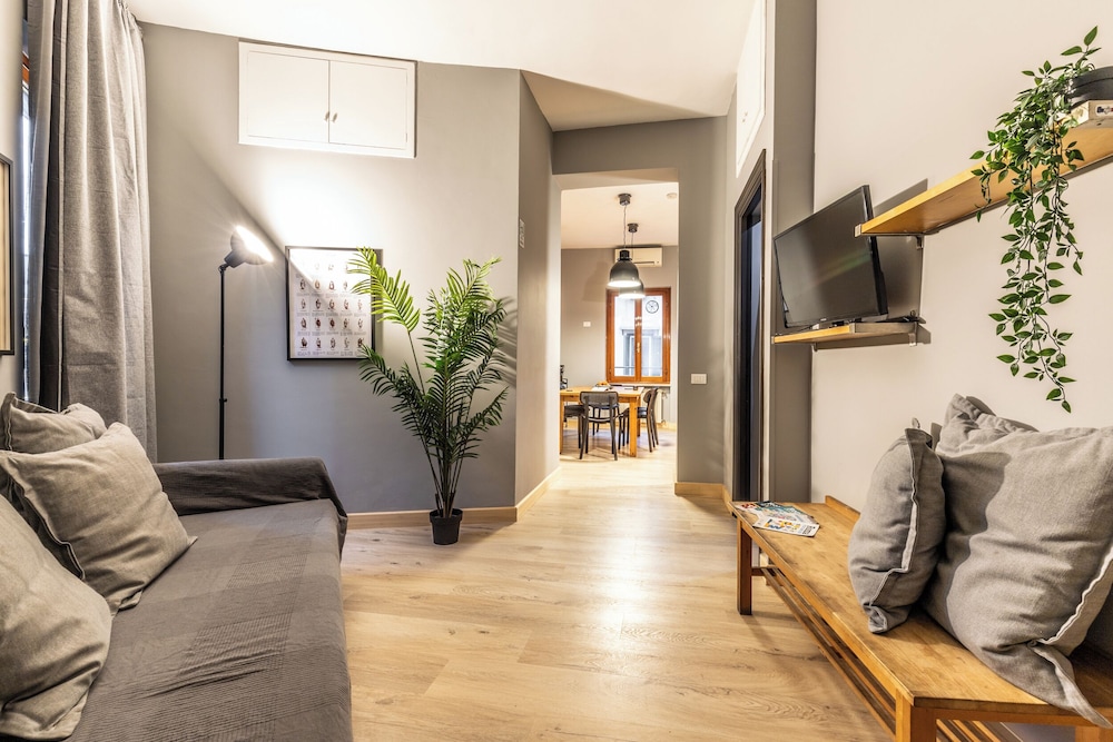 Flatinrome Deluxe Rooms 46/50