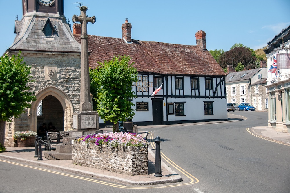 The George Inn 43/49
