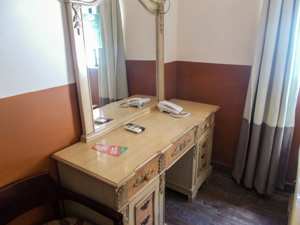 Acamms Lodge Roma 30/50