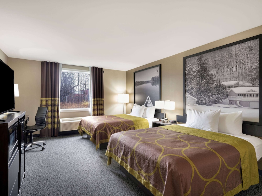 Super 8 by Wyndham Moosonee 17/50