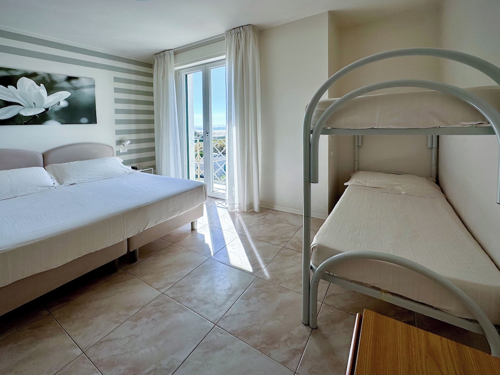 Bencista Hotel 16/46