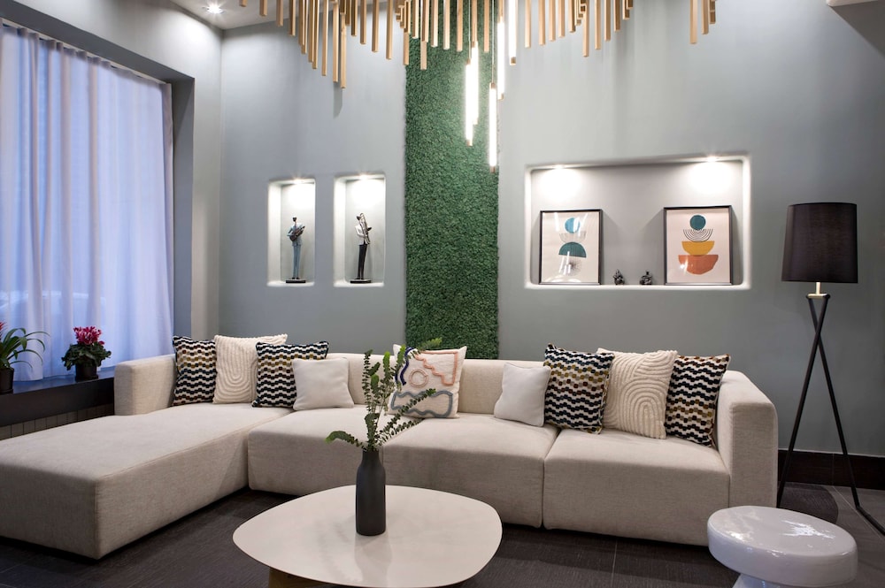 Zeus Essence Bucharest, Trademark Collection by Wyndham 43/65