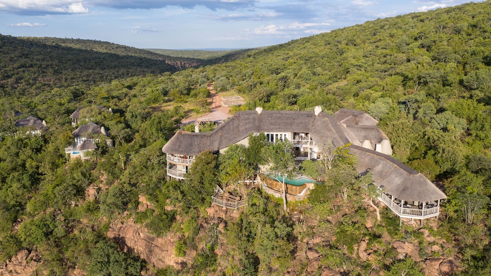 Clifftop Exclusive Safari Hideaway 33/37