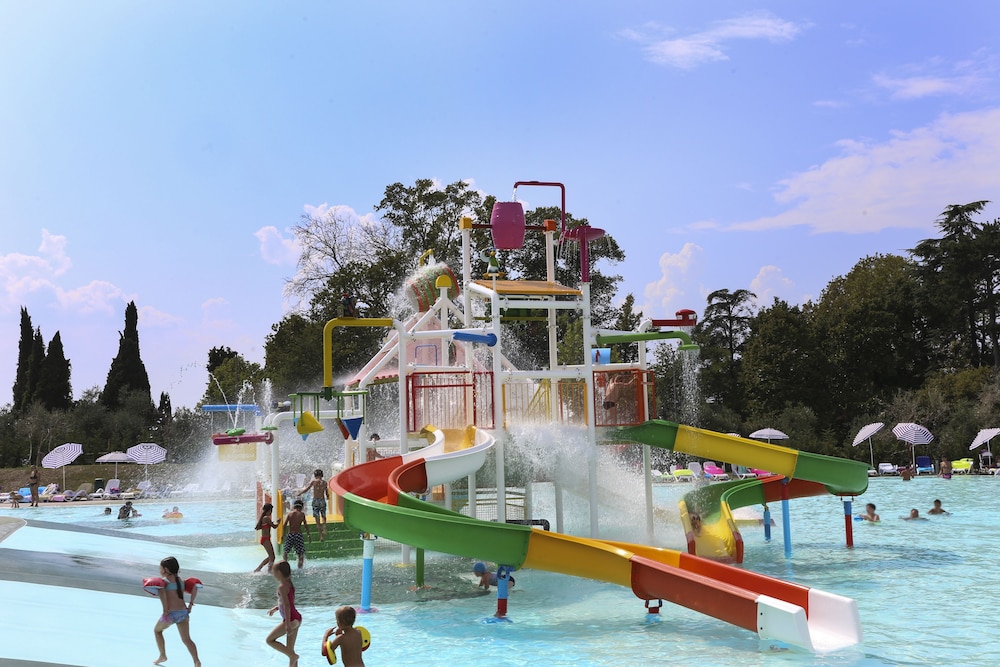 Sisan Family Resort 23/37