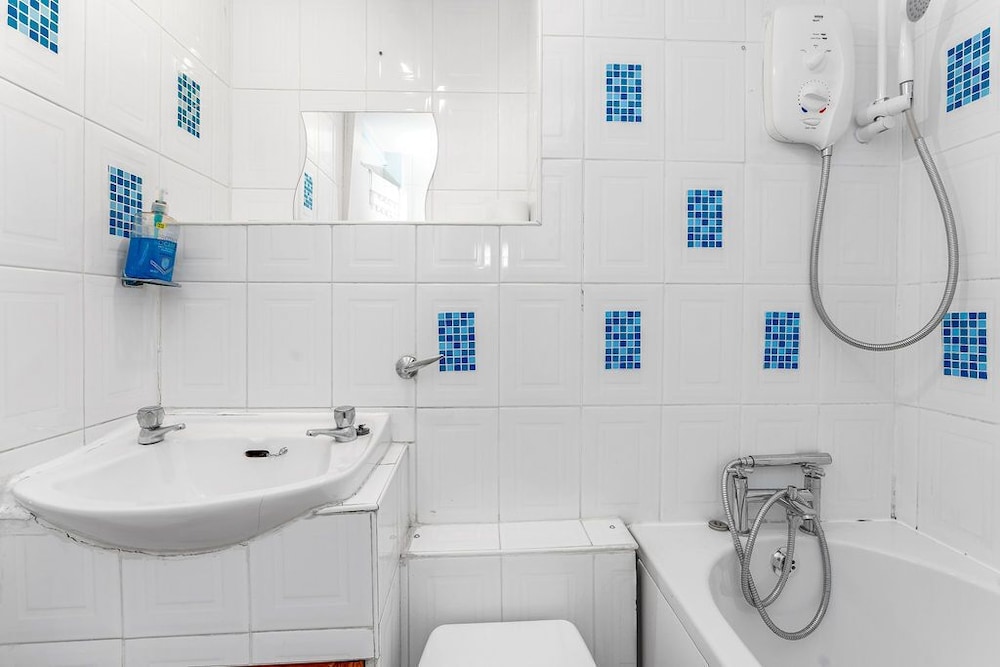 Aisha Apartment 43/50