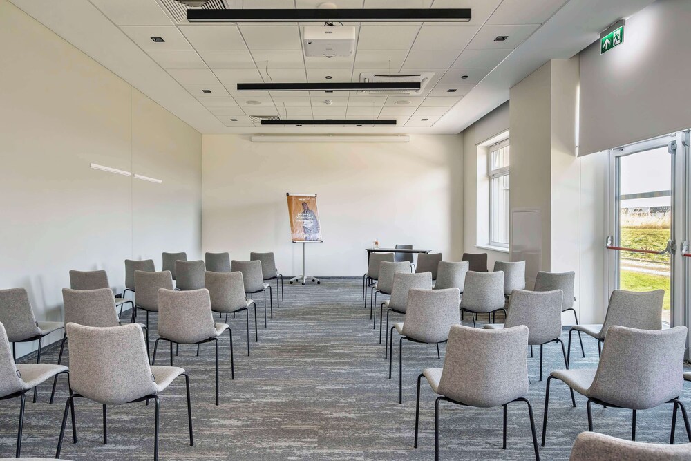 Park Inn by Radisson Vilnius Airport Hotel & Conference Centre 64/72