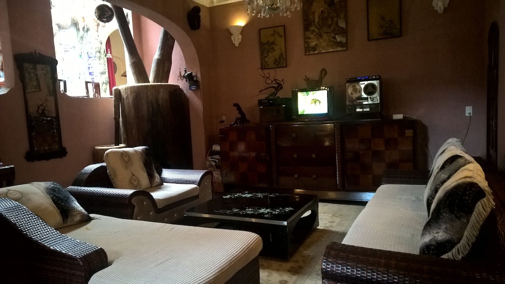 Crazy House 52/66