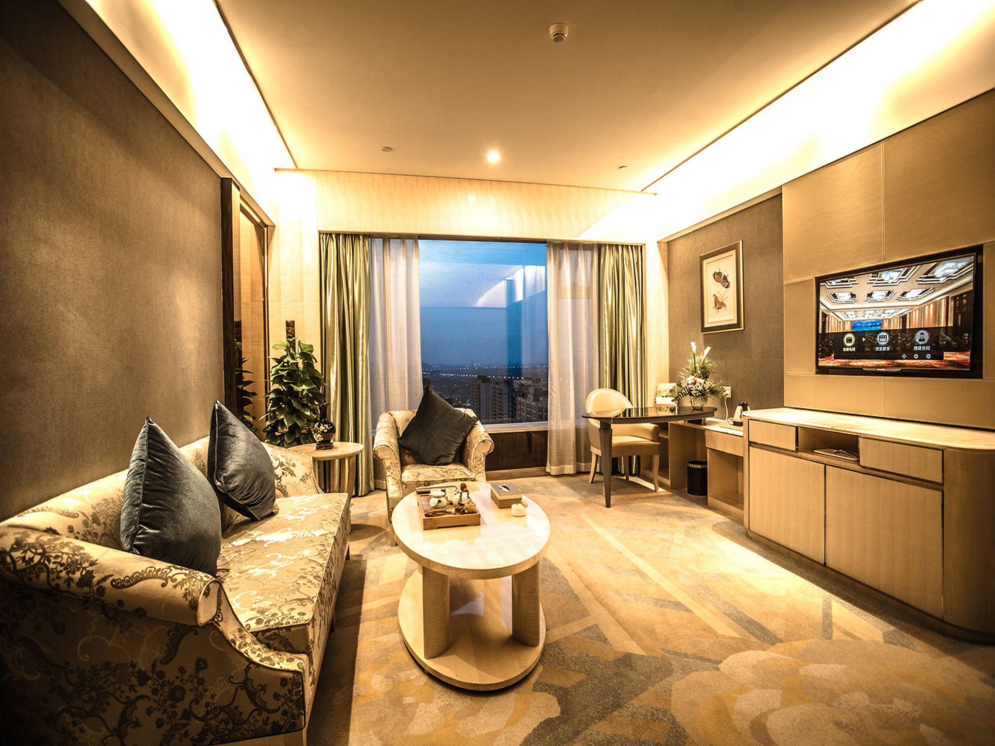 Fuyue Hotel 34/52