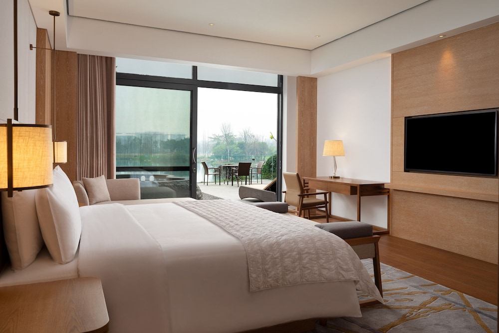 Le Meridien Emei Mountain Resort 24/65