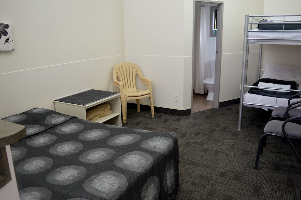 Dunedin Holiday Park &amp; Motels 32/47