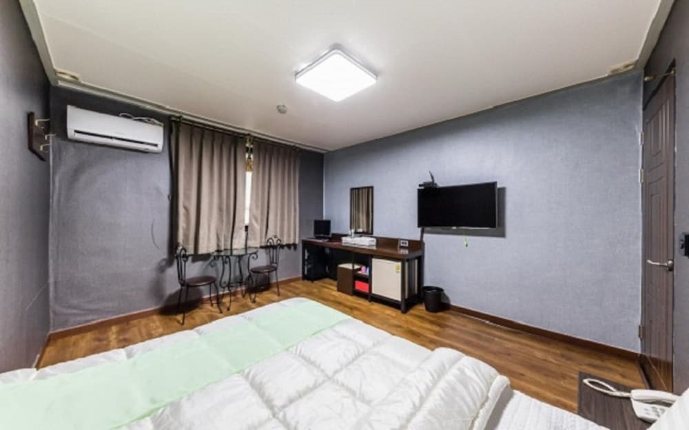 Cf Motel 15/45