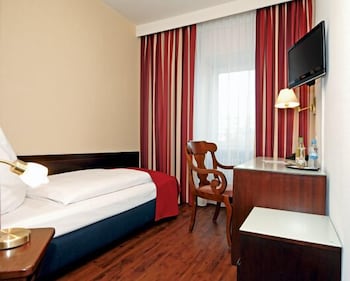 Hotel National 12/72