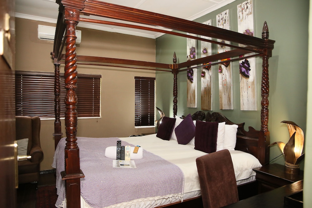 Moon River Guest House 39/50