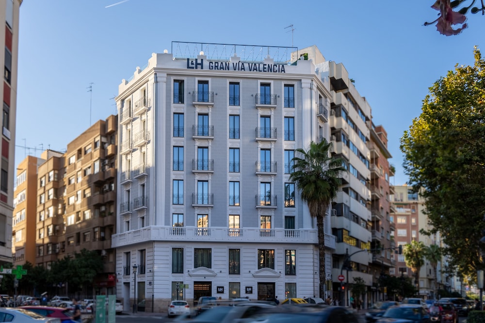 LH Gran Via Valencia 2/50