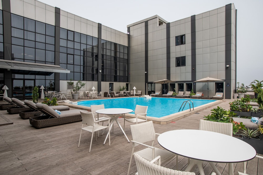 Krystal Palace Douala 34/39