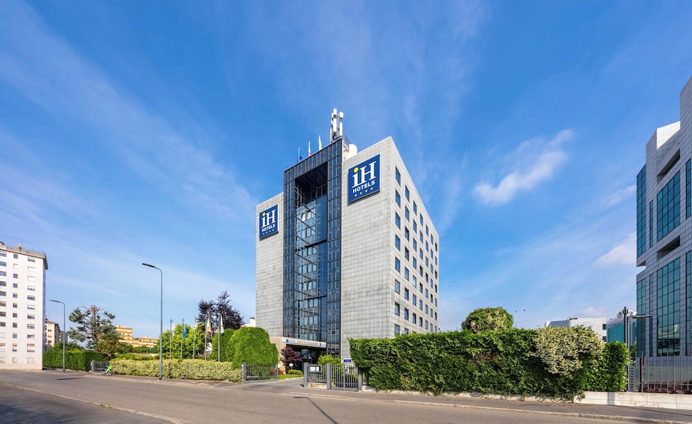 iH Hotels Milano Lorenteggio 52/61