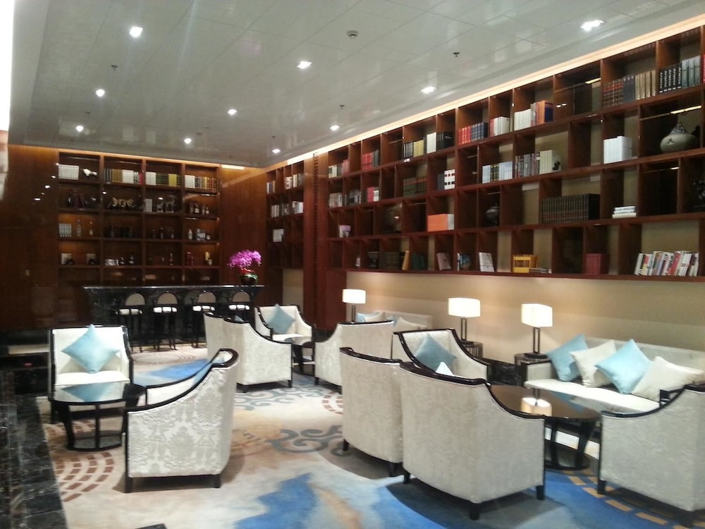YANG PENG JINJIANG HOTEL 15/17