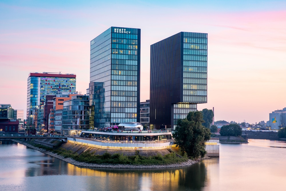 Hyatt Regency Dusseldorf 70/73