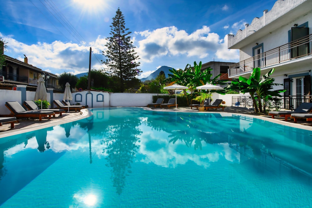 Aquarius Beach Aparthotel 67/69