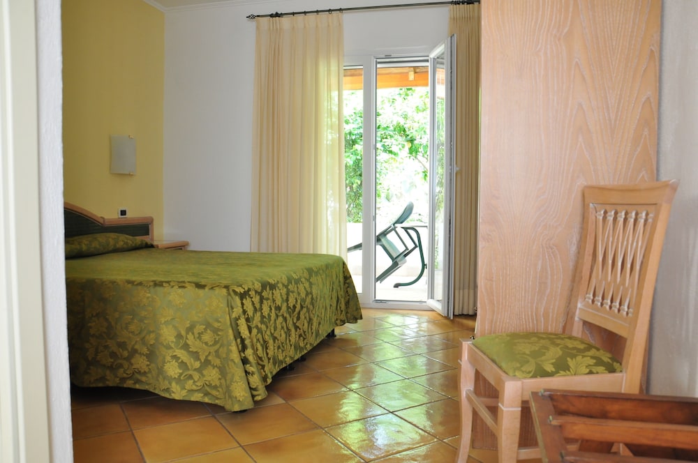 Hotel La Marticana 44/65