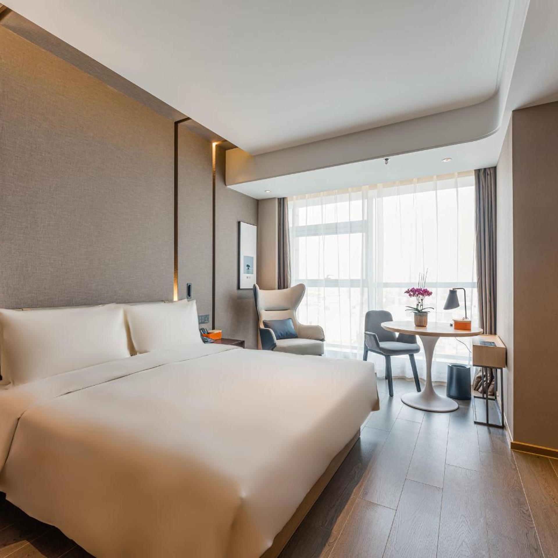 Atour Hotel (Xuzhou Yunlong CBD) 5/26