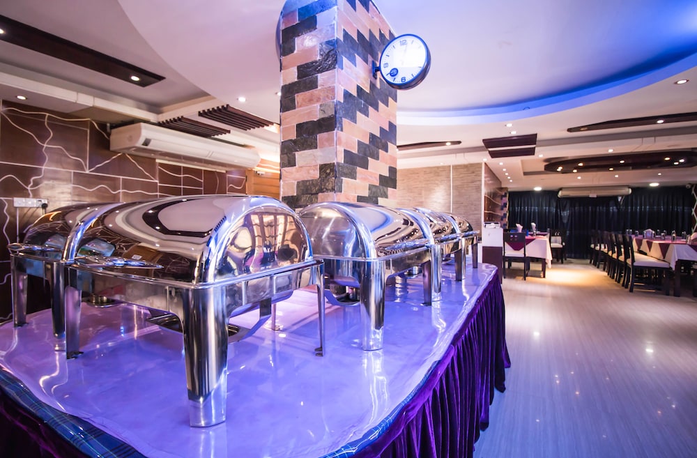 PRIME PARK HOTEL 45/50