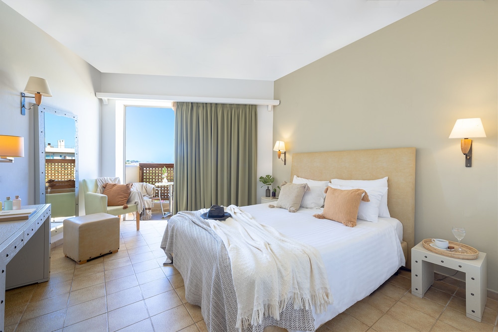 Giannoulis - Santa Marina Beach Hotel 28/77