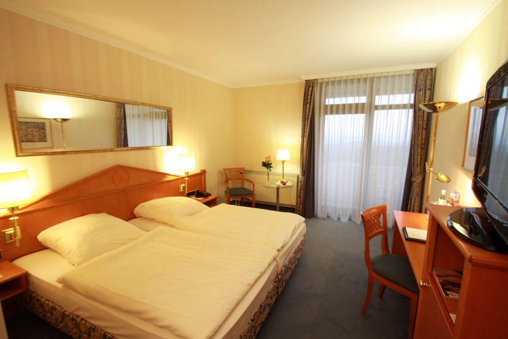 Schlosshotel Bad Wilhelmshohe 12/50