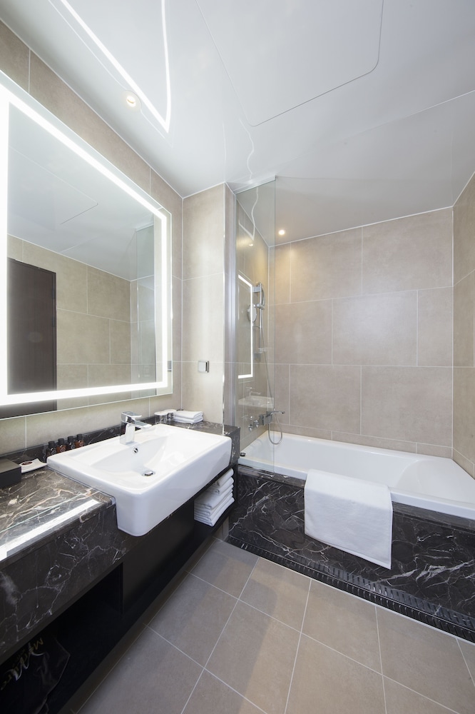 Ramada By Wyndham Daejeon 26/51