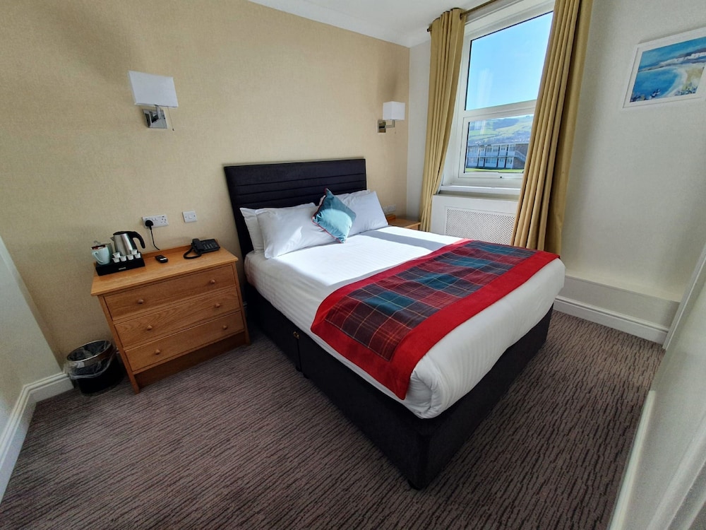 The Beaches Hotel 29/100