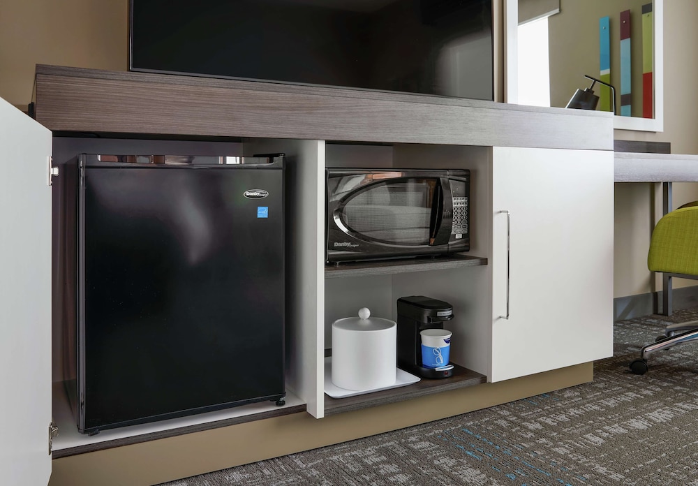 Hampton Inn & Suites Chicago/Waukegan Il 17/45