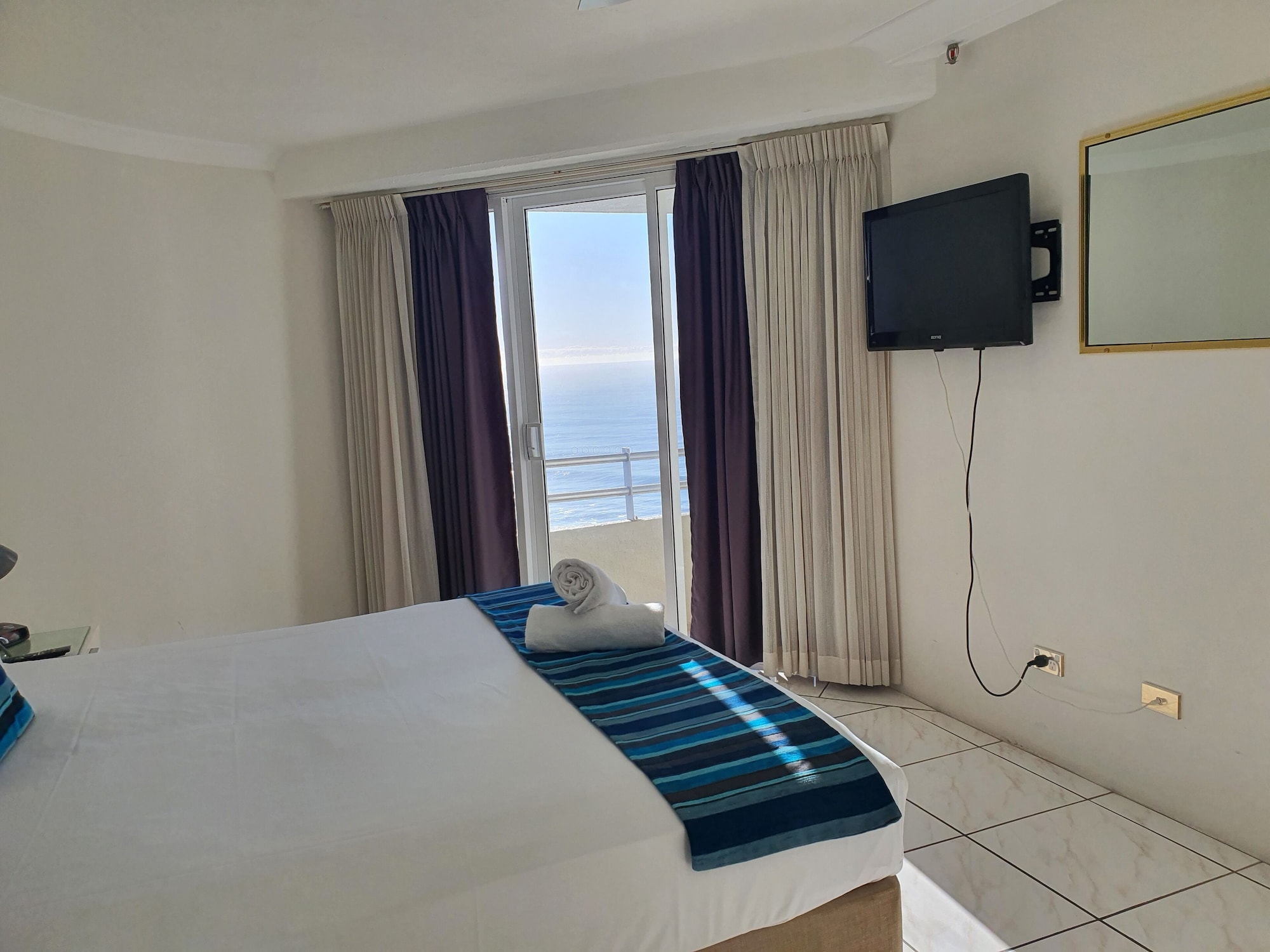 1 BEDROOM, APARTMENT