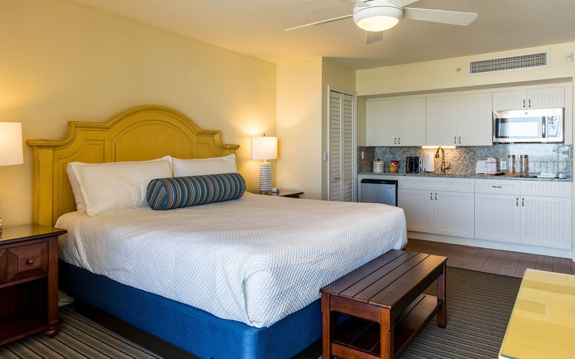 Deluxe, Studio, King Bed, Gulf Front
