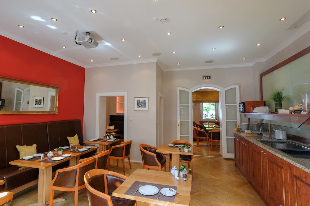 Hotel Savoy Hanover 45/50