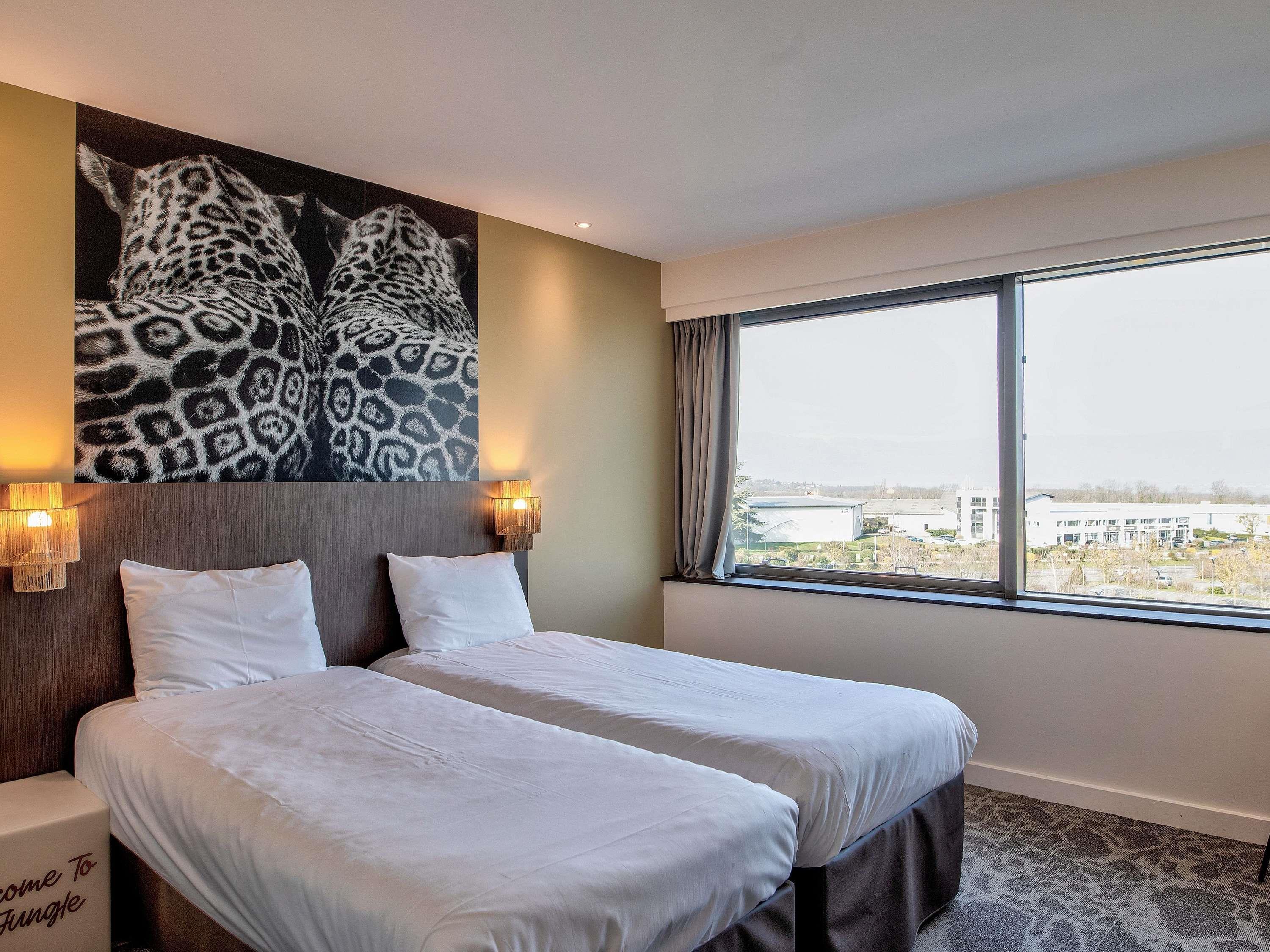 Standard, Twin Beds