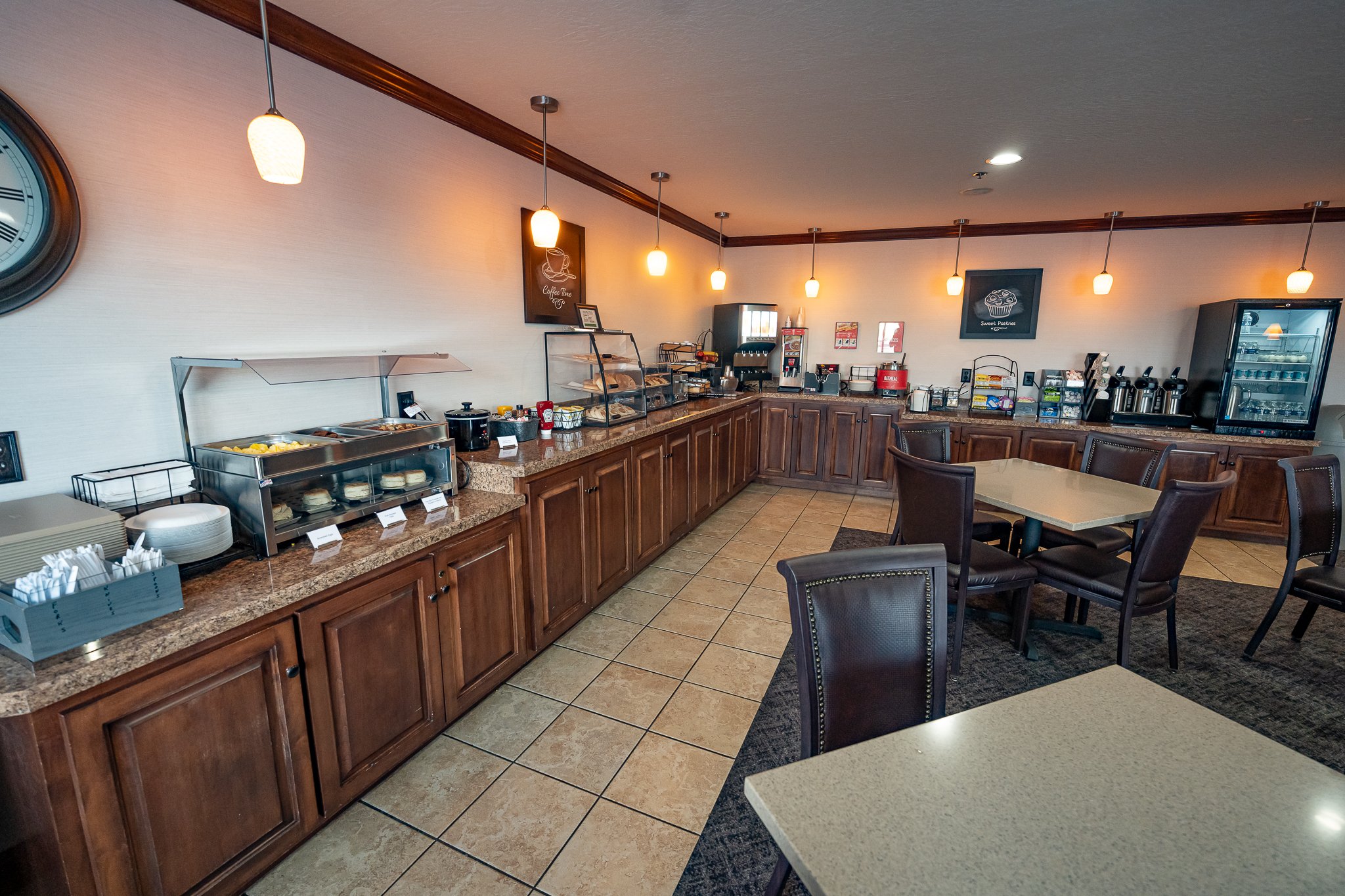 Christopher Inn and Suites 32/39